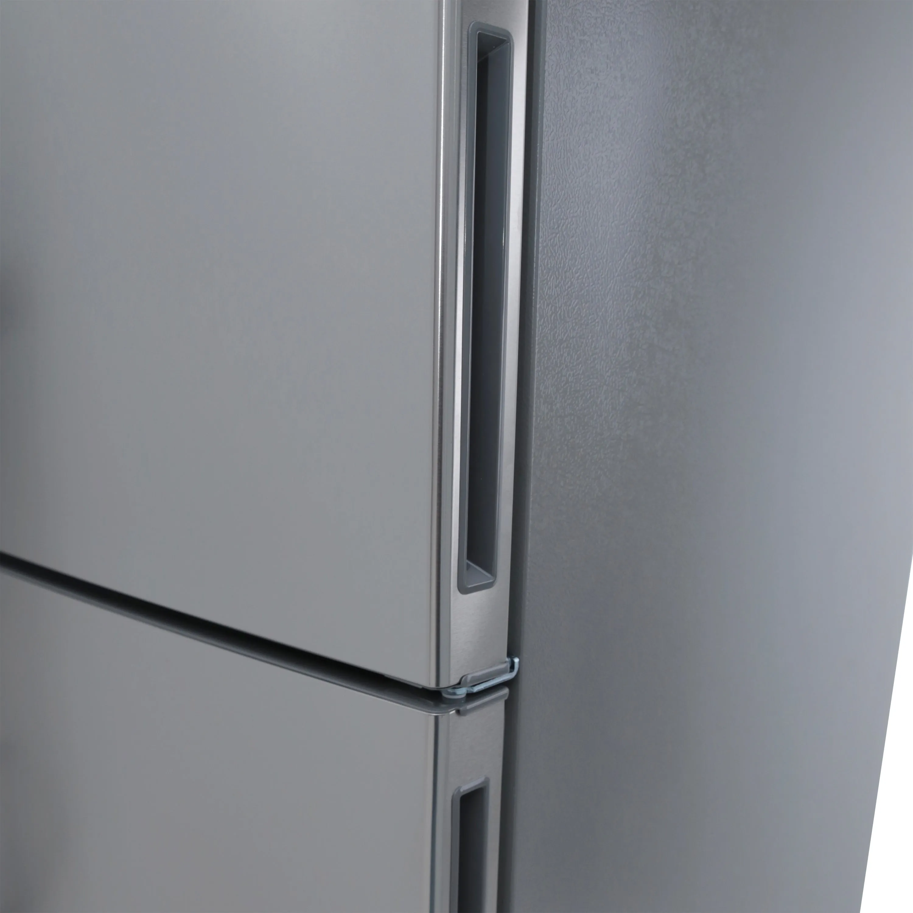 Avanti Frost-Free Apartment Size Refrigerator, 18.0 cu. ft.