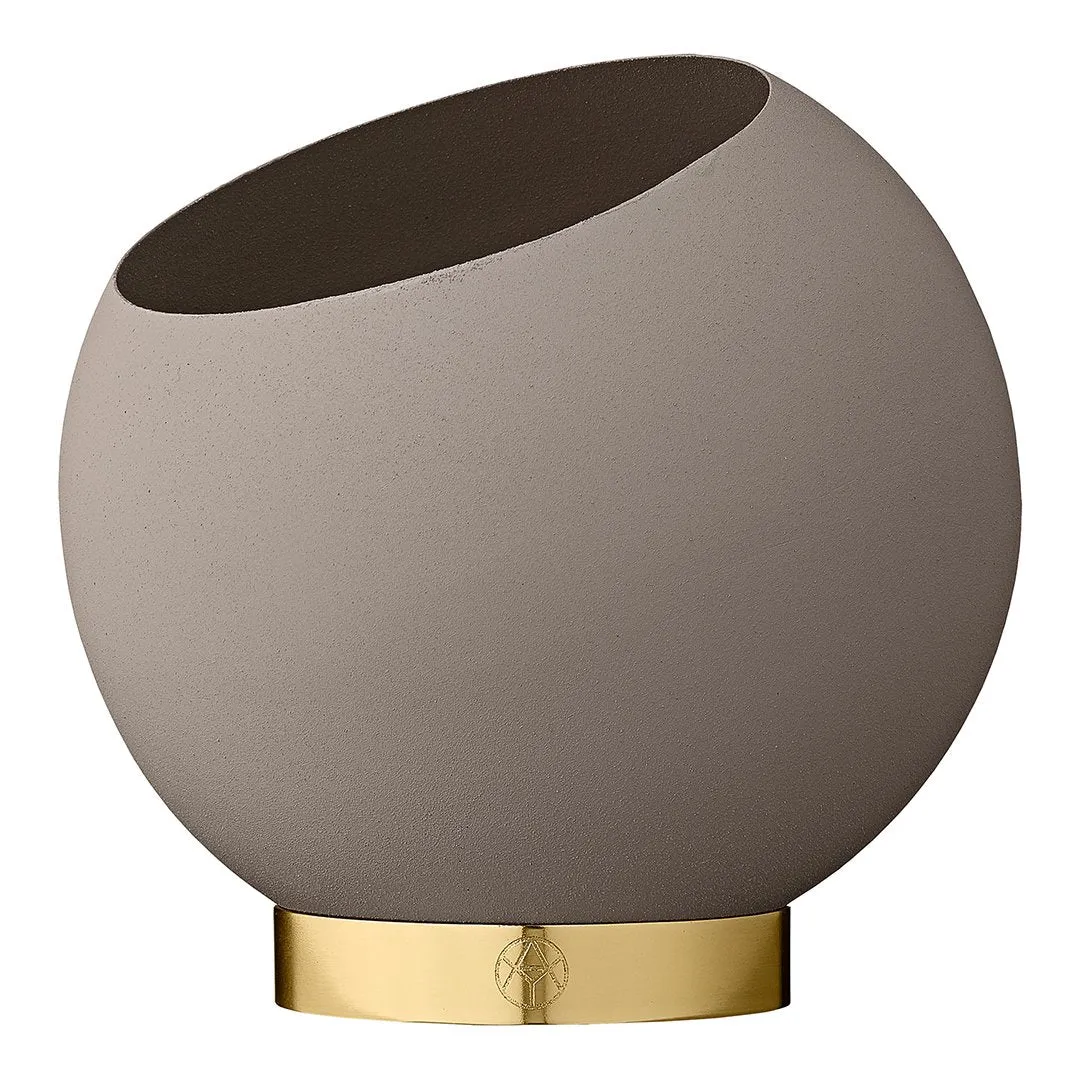 Globe Flowerpot (Order Quantity: 1)