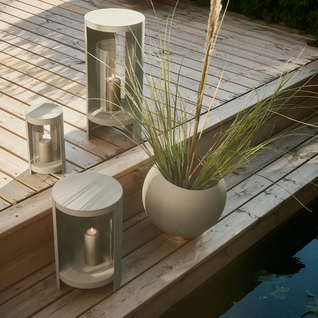 Globe Flowerpot (Order Quantity: 1)