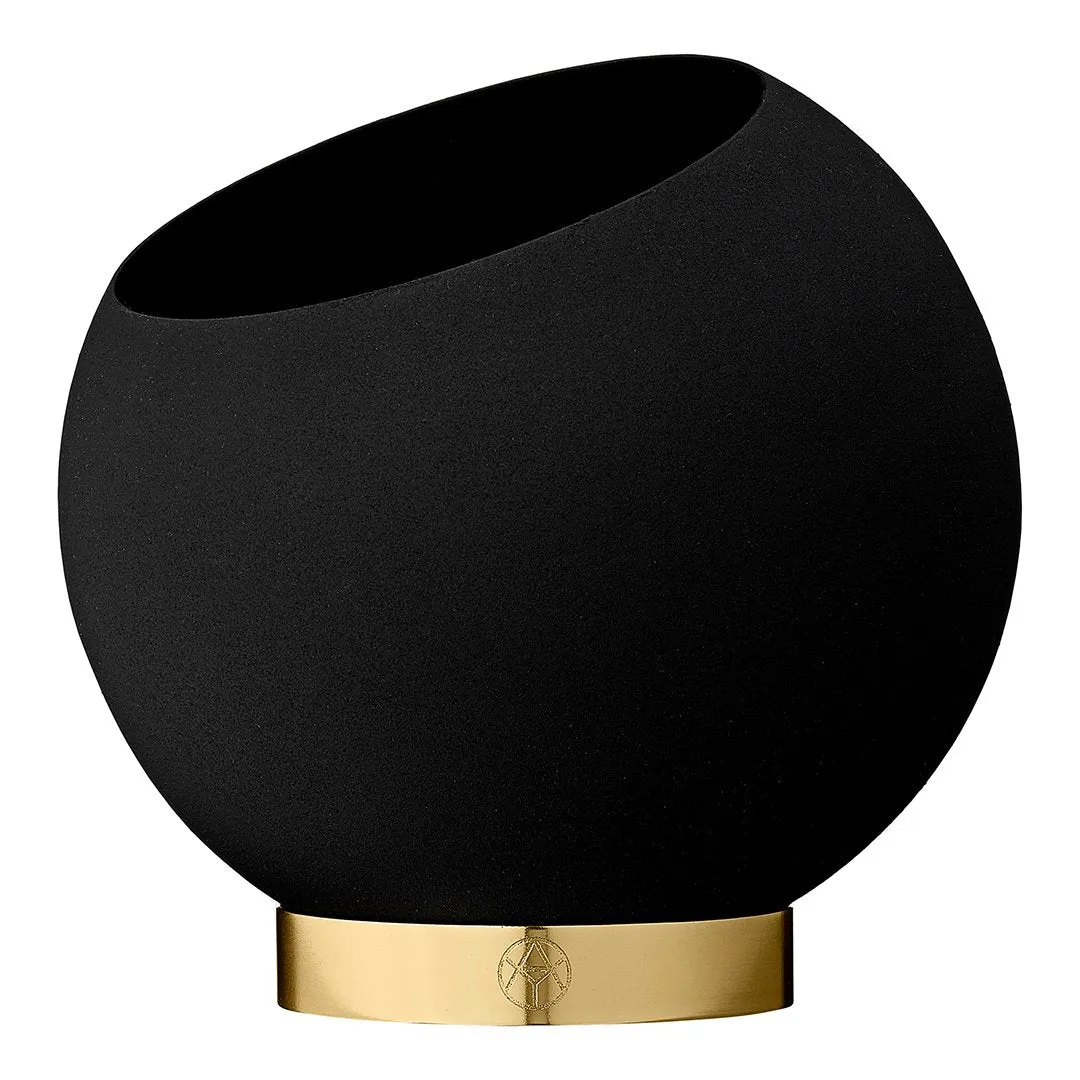 Globe Flowerpot (Order Quantity: 1)