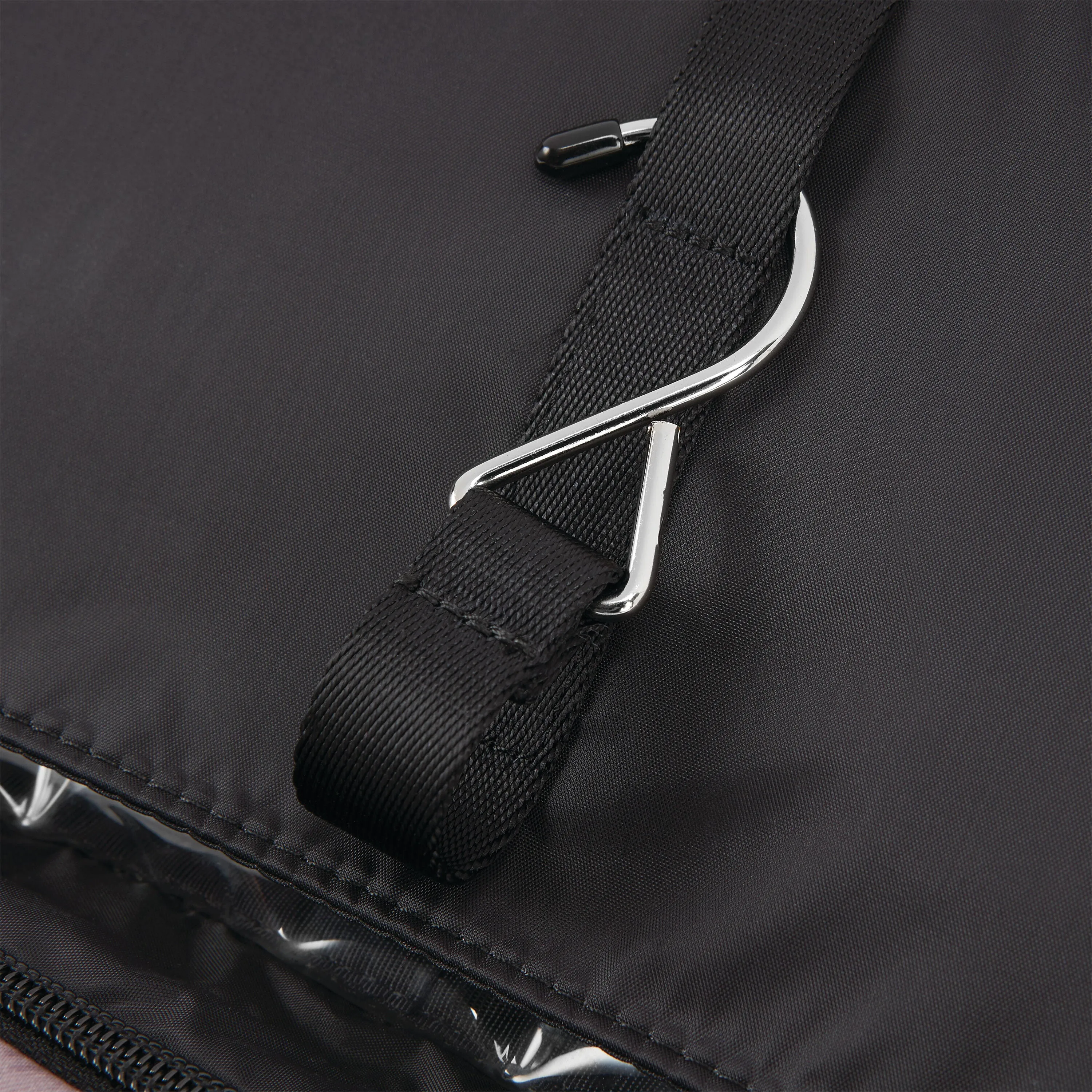 Just Right Hanging Travel Case