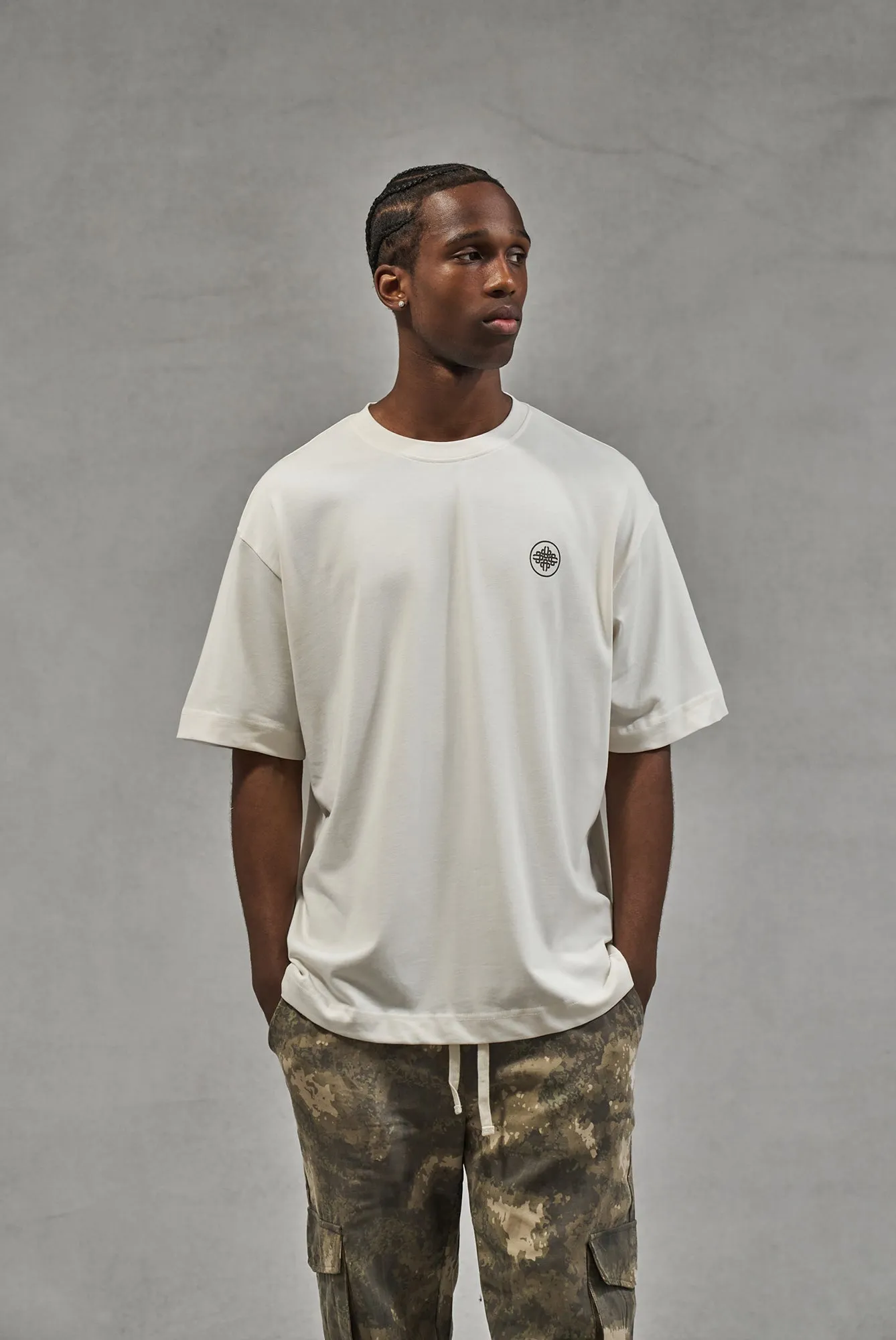 SEASON 24 RELAXED FIT T-SHIRT - OFF WHITE