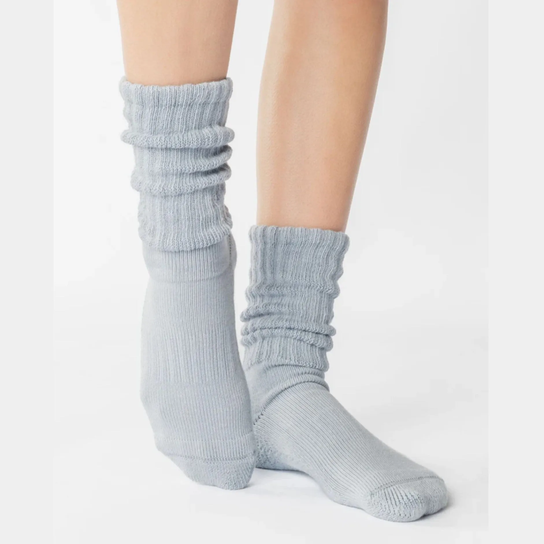 Slouch Crew Grip Socks - (Barre/Pilates)