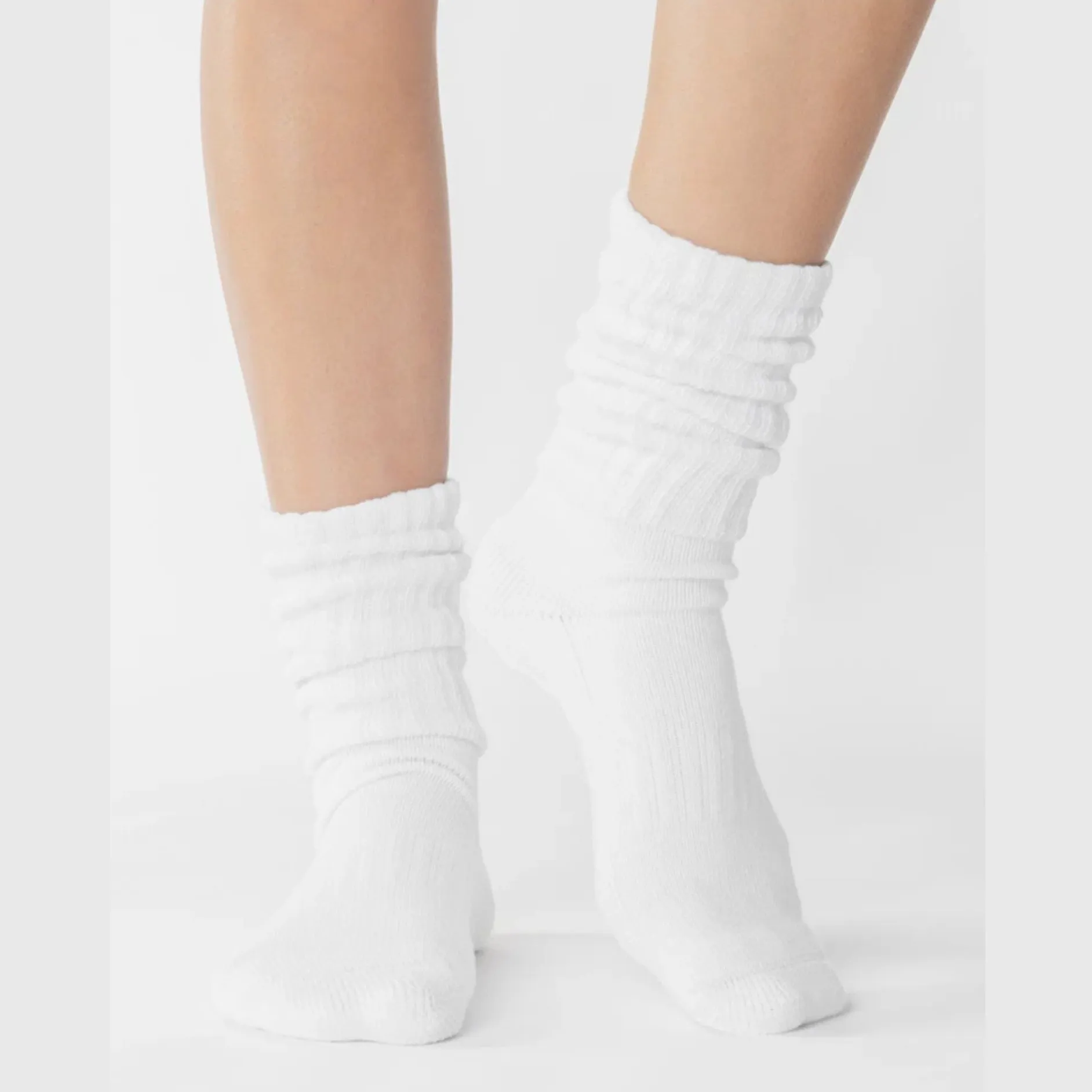 Slouch Crew Grip Socks - (Barre/Pilates)