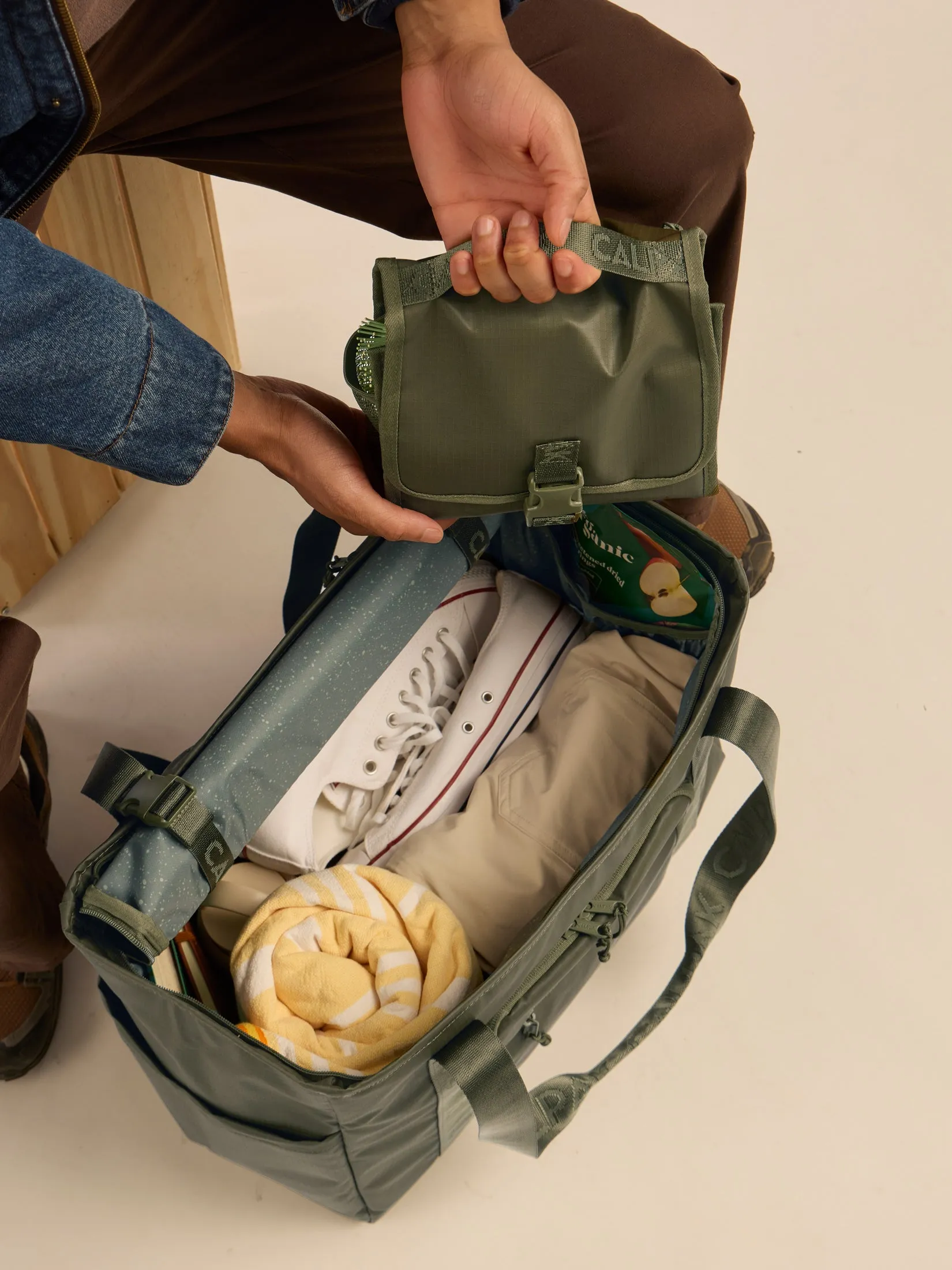 Terra 35L Water Resistant Zippered Tote Bag