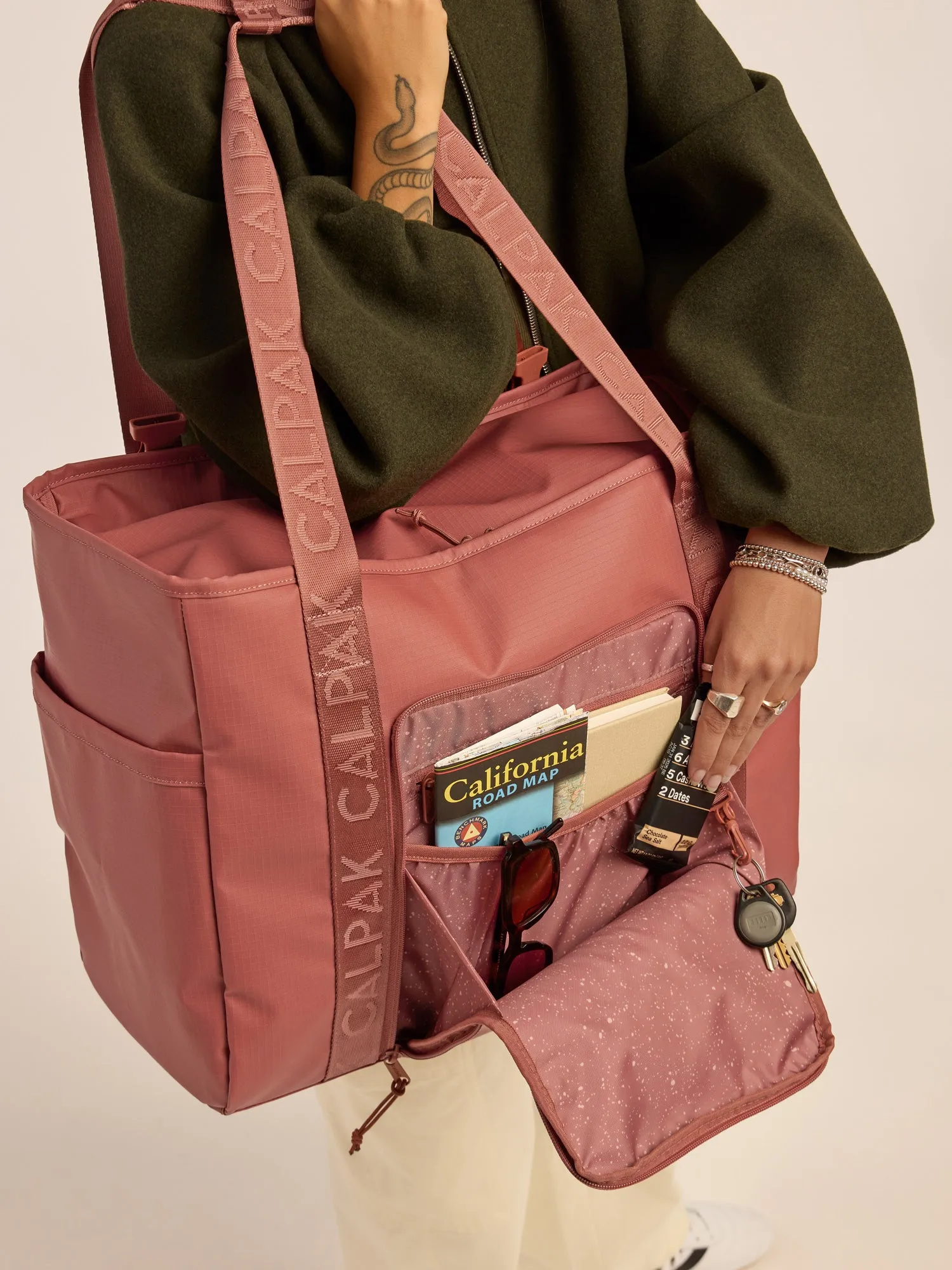 Terra 35L Water Resistant Zippered Tote Bag