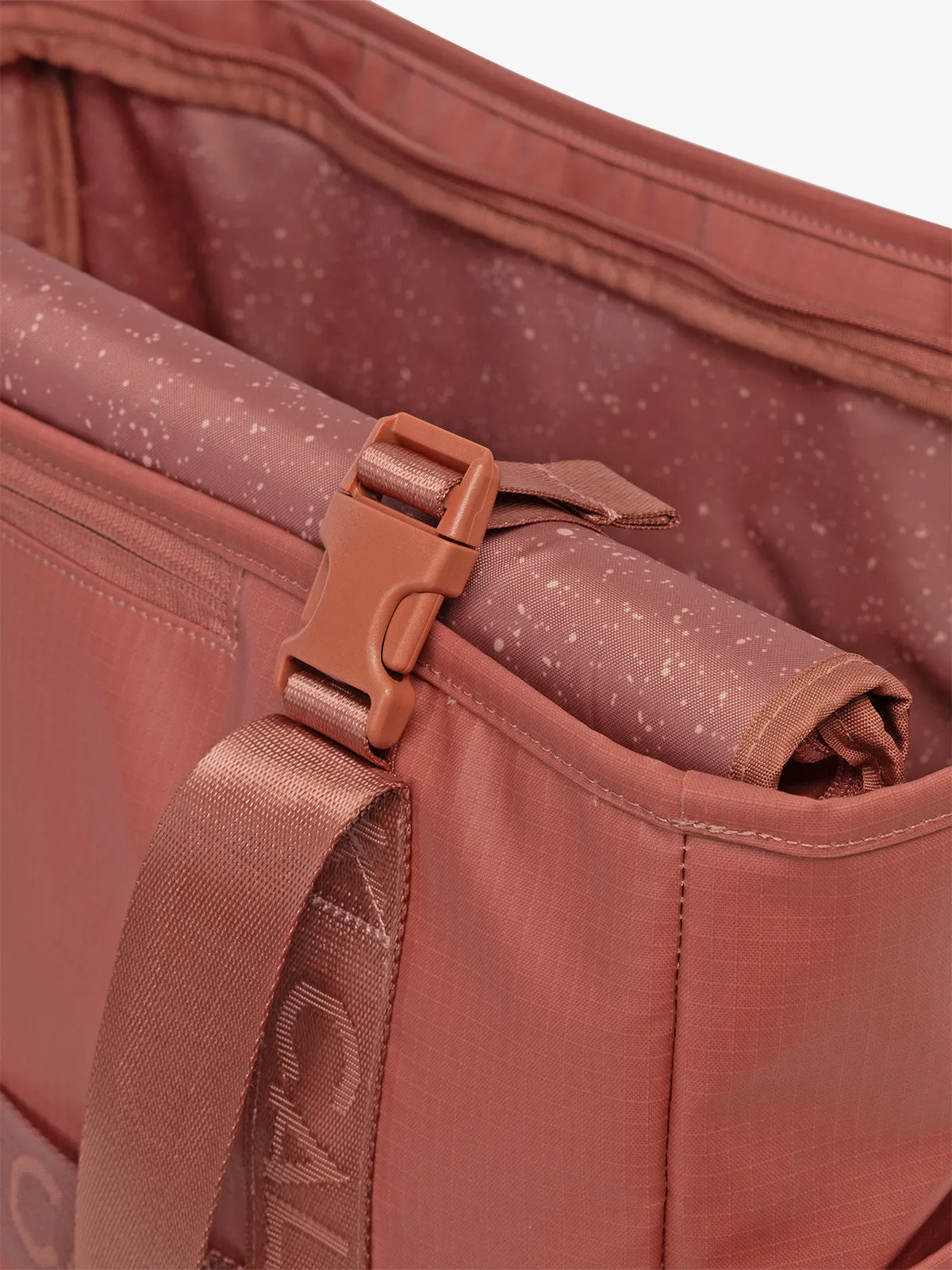 Terra 35L Water Resistant Zippered Tote Bag