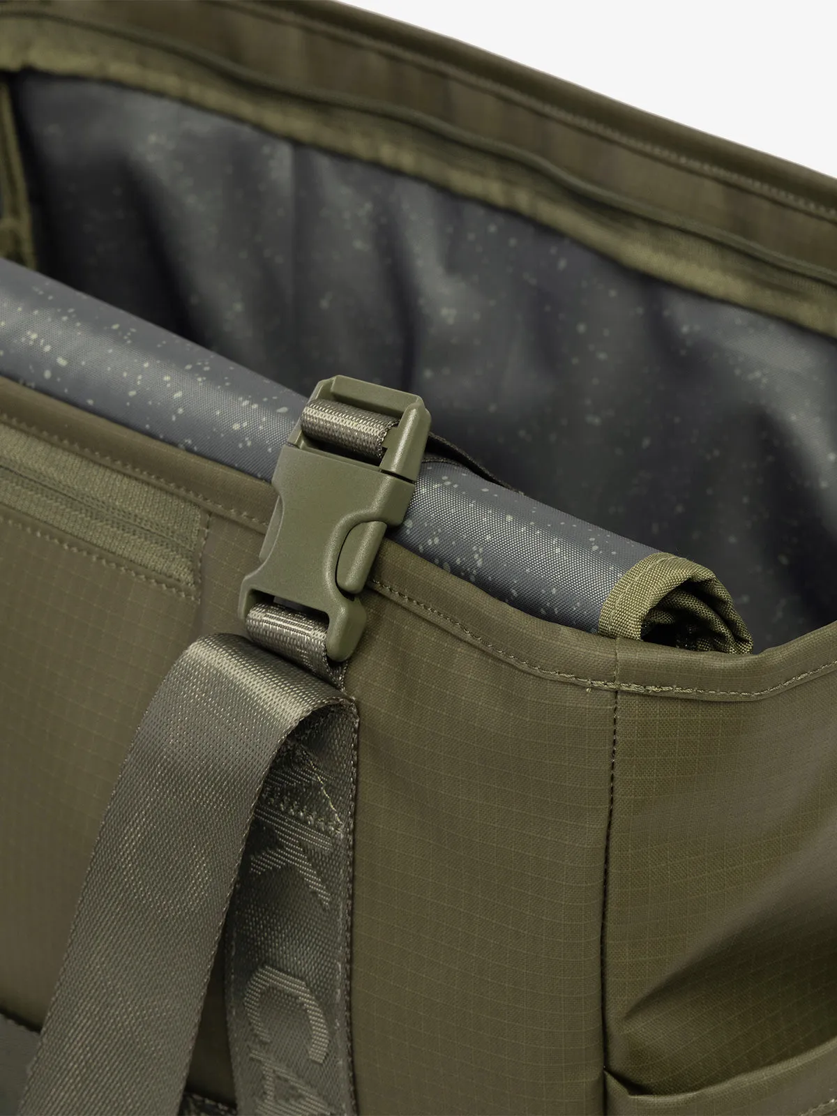 Terra 35L Water Resistant Zippered Tote Bag