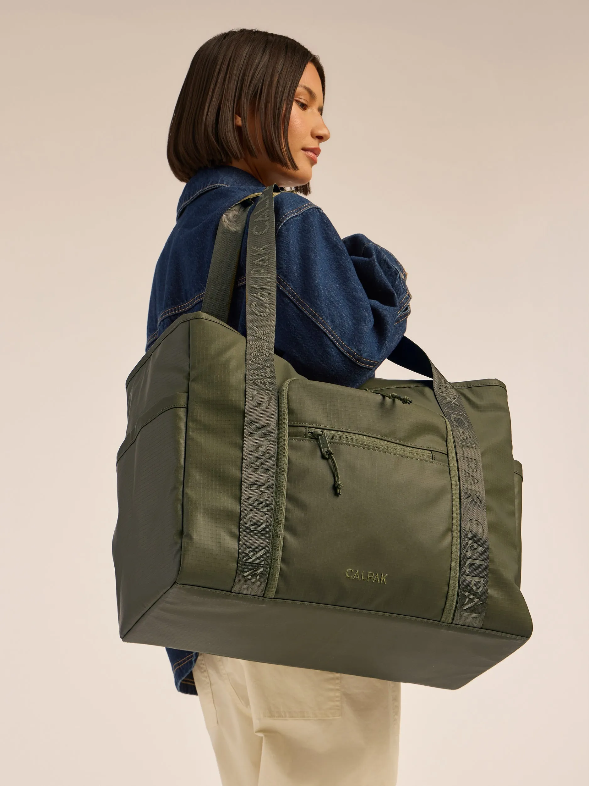Terra 35L Water Resistant Zippered Tote Bag