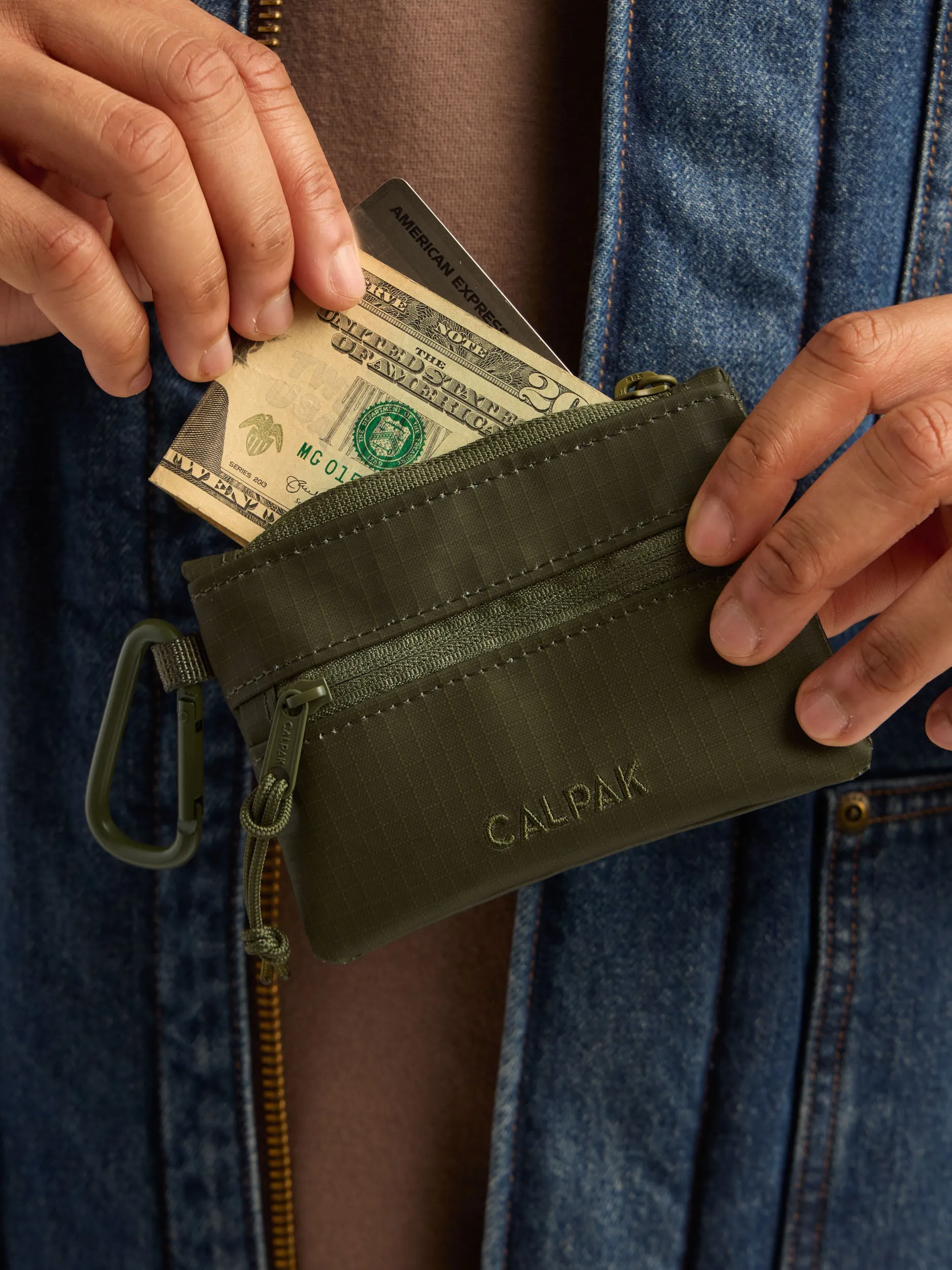 Terra Clippable Card Pouch