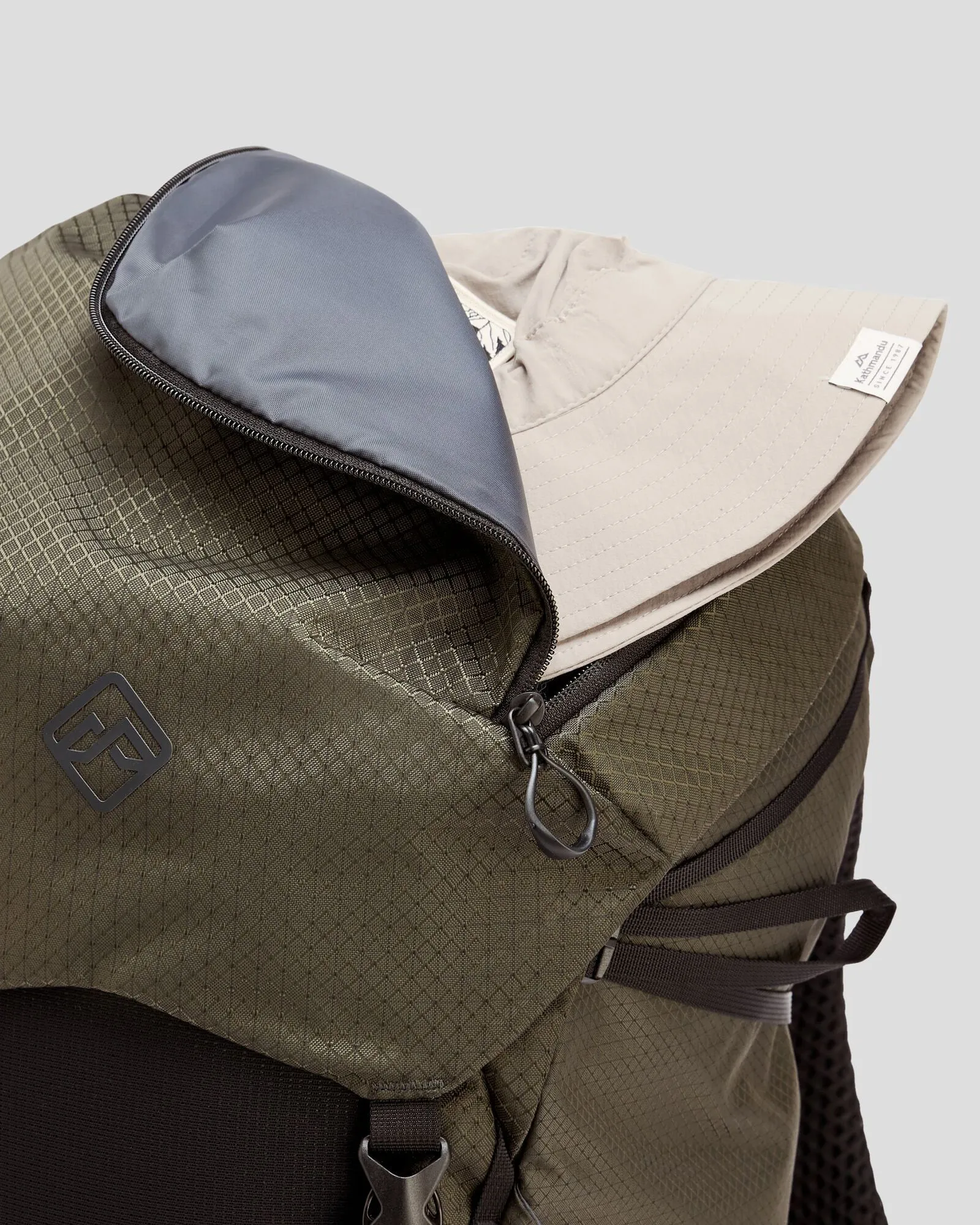 Valorous Pack - 48L - Dark Moss