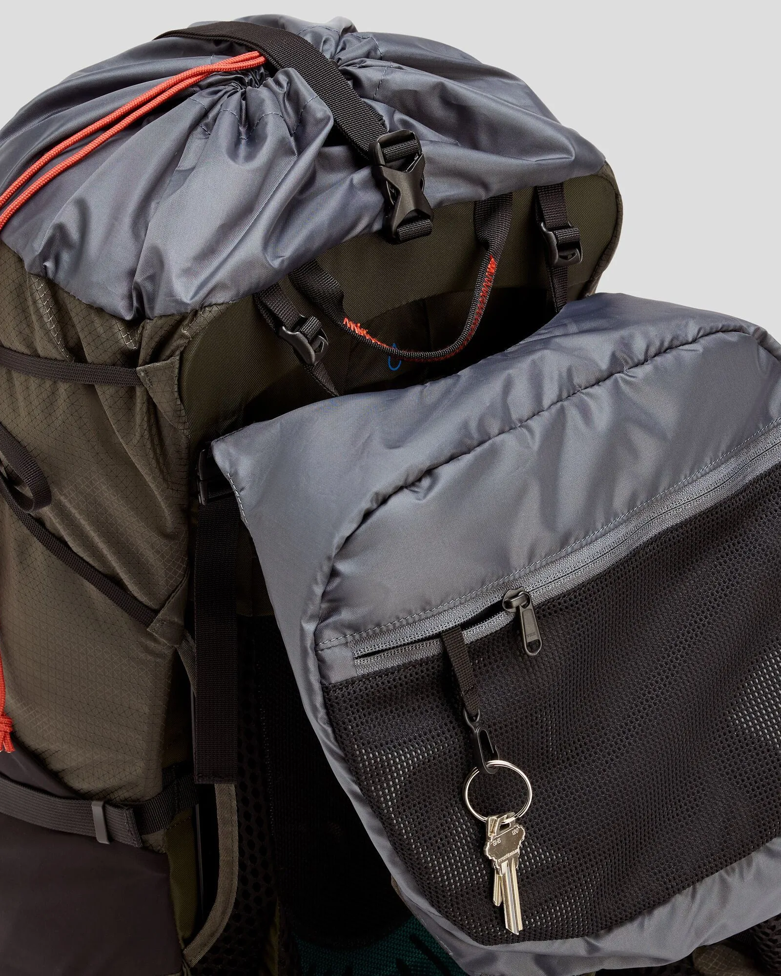 Valorous Pack - 48L - Dark Moss