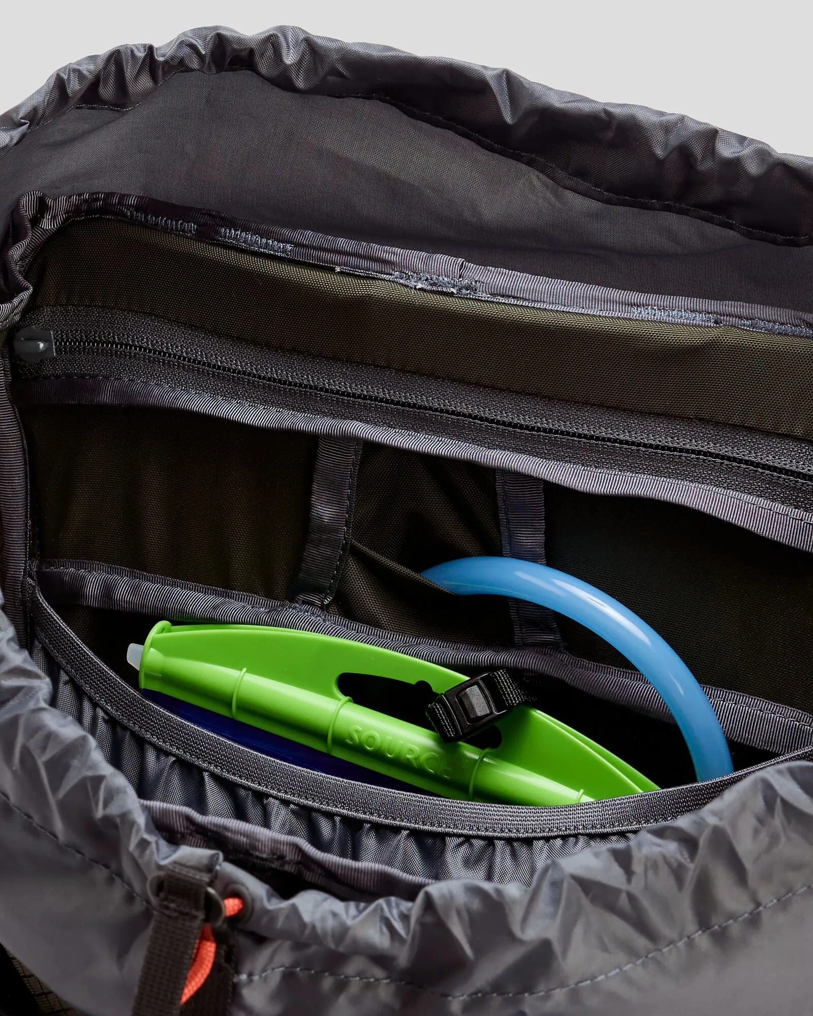 Valorous Pack - 48L - Dark Moss