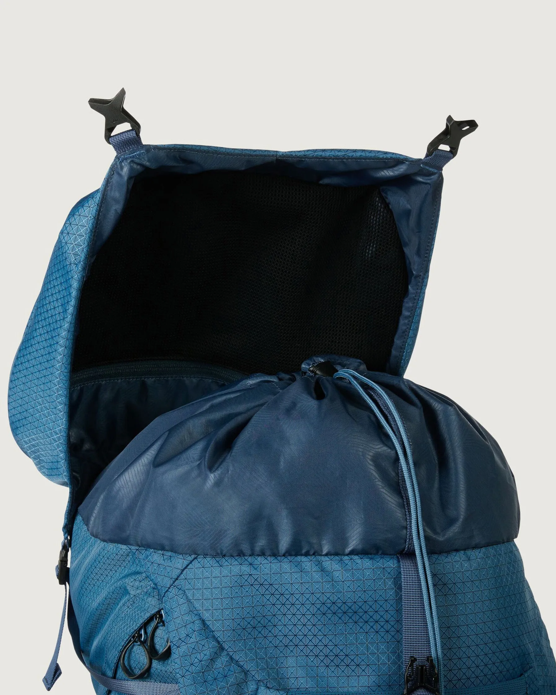 Valorous Pack - 58L - Steel Blue
