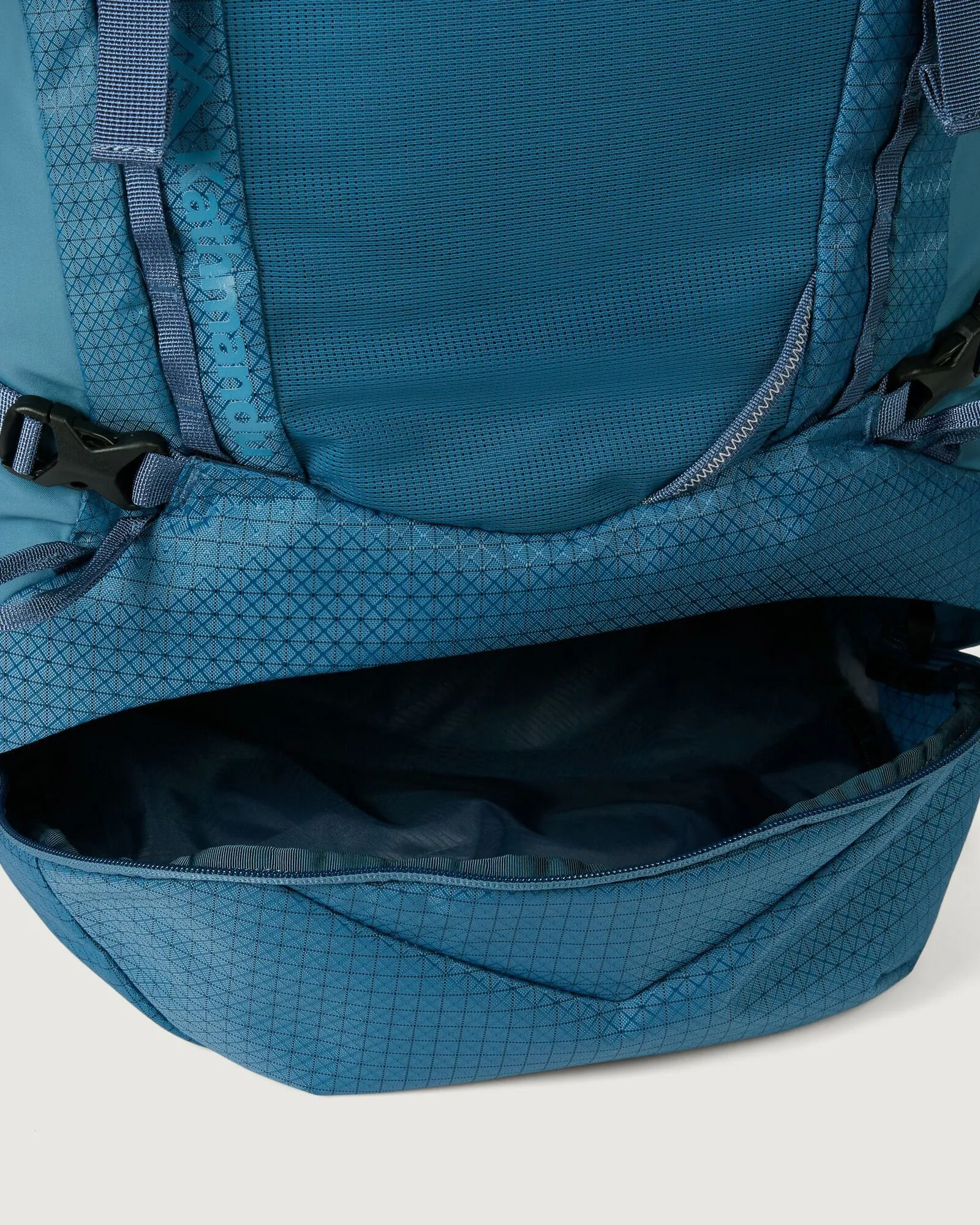 Valorous Pack - 58L - Steel Blue